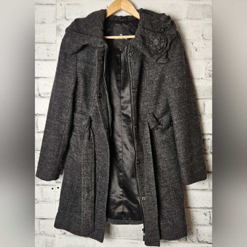 Laura Petite Grey Wool Blend Pea Coat With Floral Accents On the Collar. - Picture 4 of 7